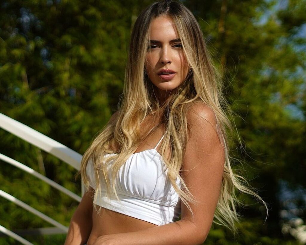 Colombian mail order bride online in 2025