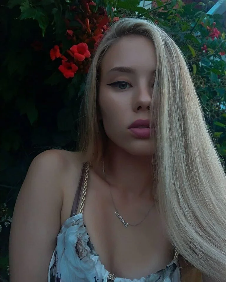 Servizi russi per corrispondenza della sposa per trovare l’amore!