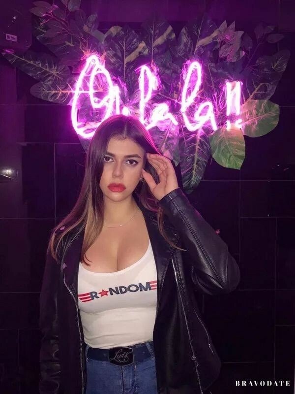 Yana Profile image 2