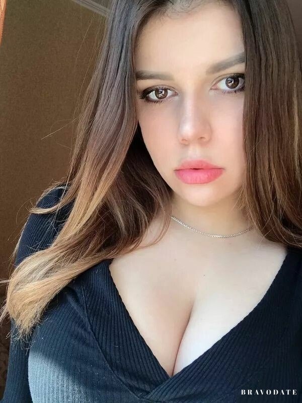 Yana Profile image 4