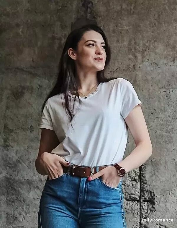 Veronika Profile image 1