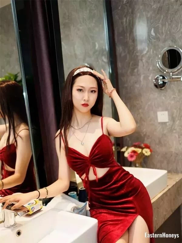 Zhenying Profile image 3