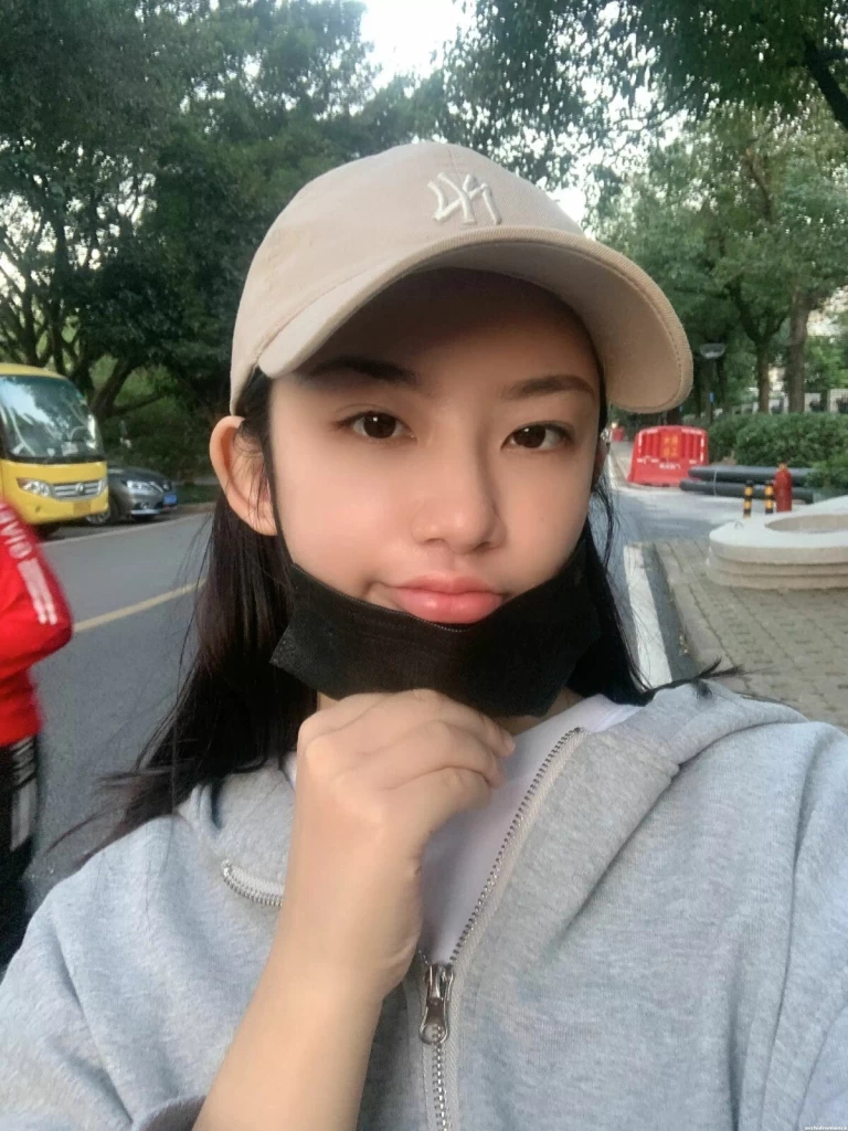 Xin Wan Profile image 4