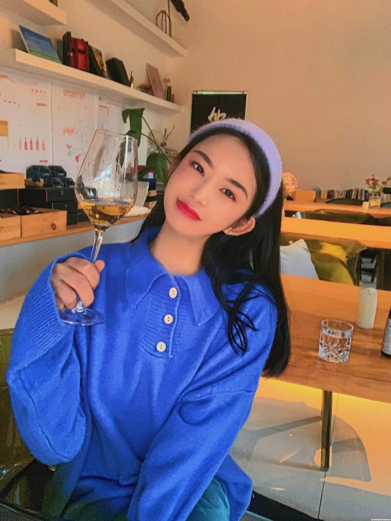 Xin Wan Profile image 1