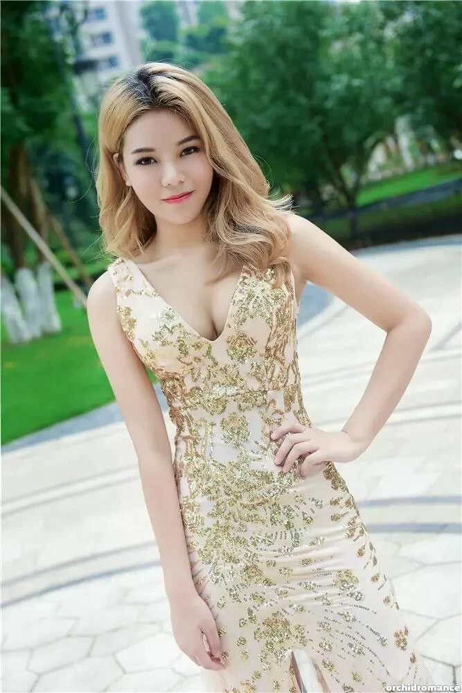 April Profile image 1