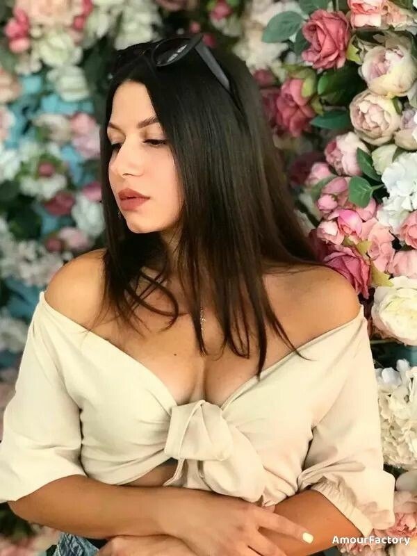 Ilona Profile image 3