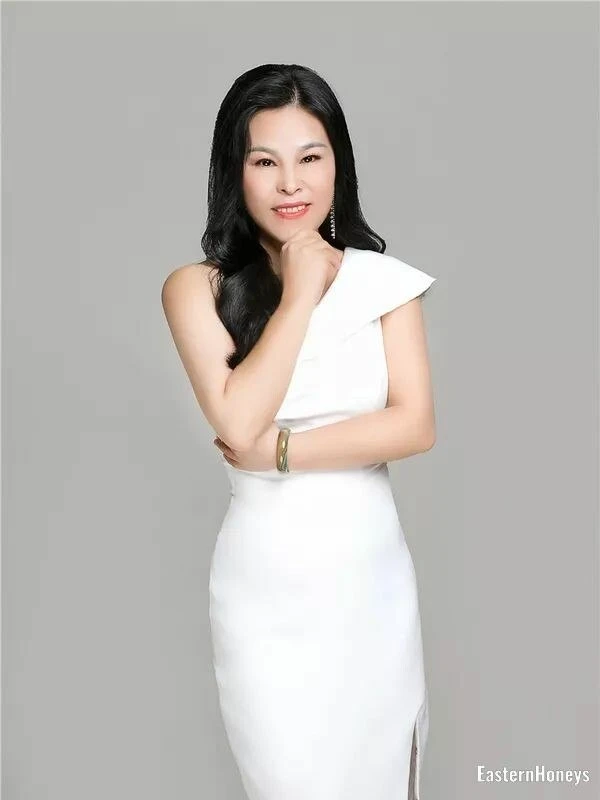 Yi Hang Profile image 1