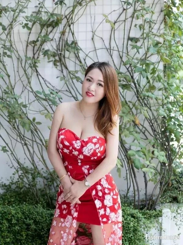 Yinghui Profile image 3