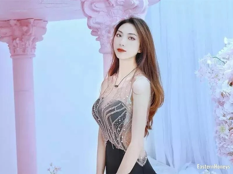 Xi Zhang Profile image 3