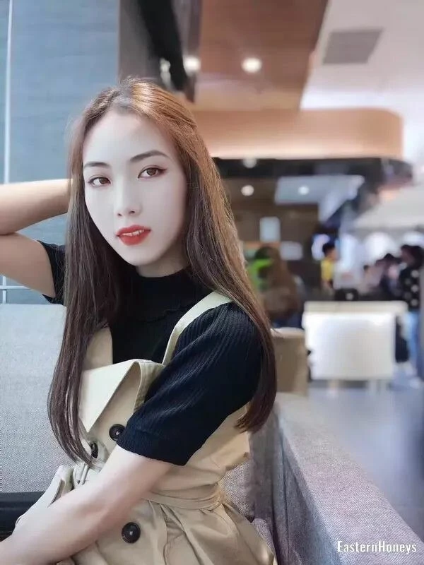 Xi Zhang Profile image 1