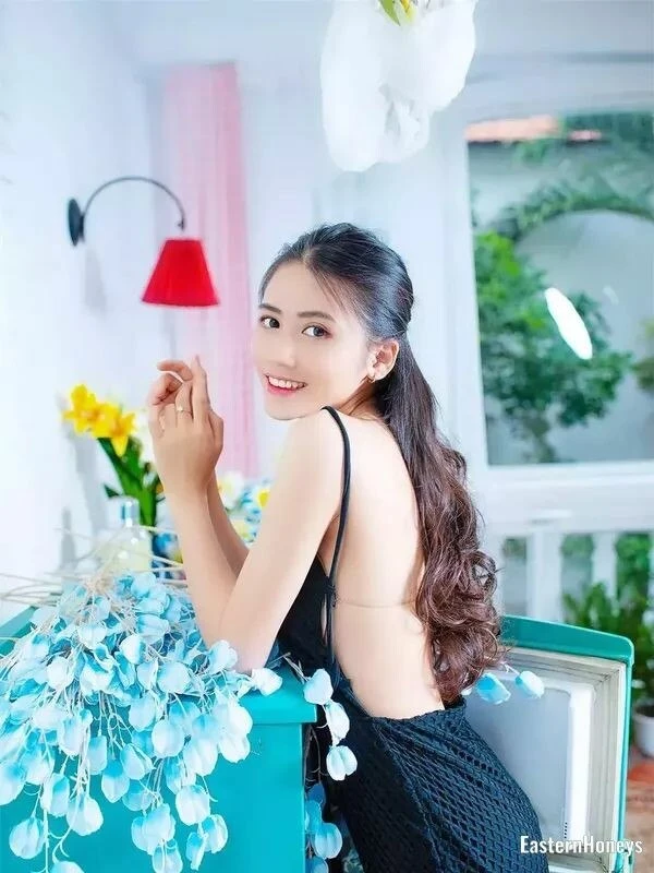 Alice Profile image 3