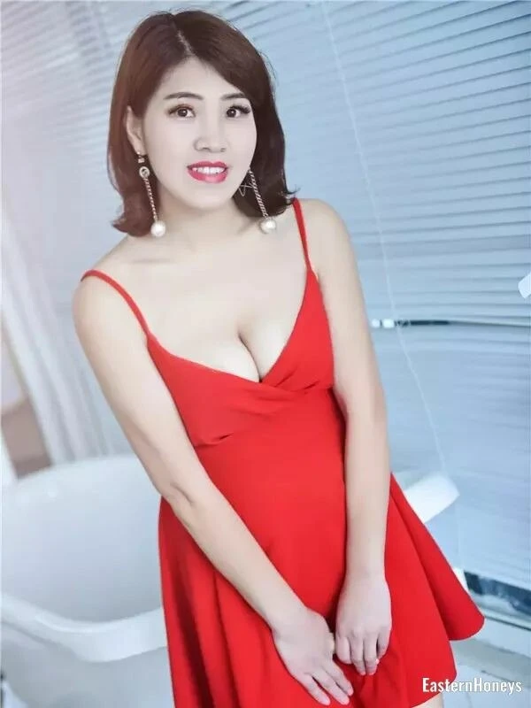 Li Profile image 2