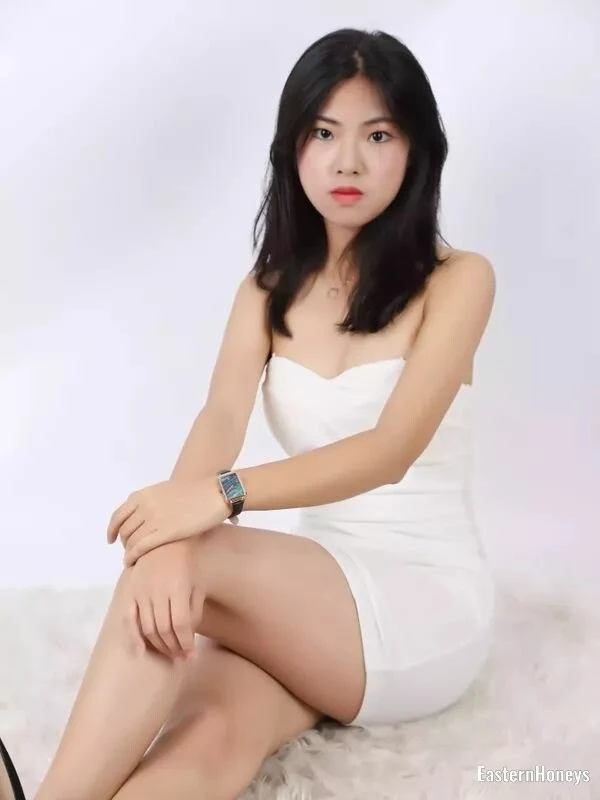 Mia Profile image 5