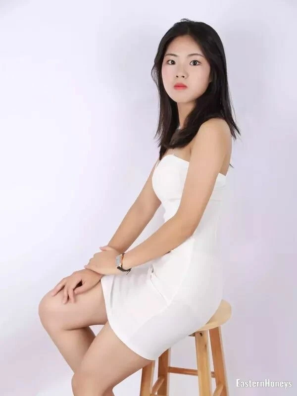 Mia Profile image 4