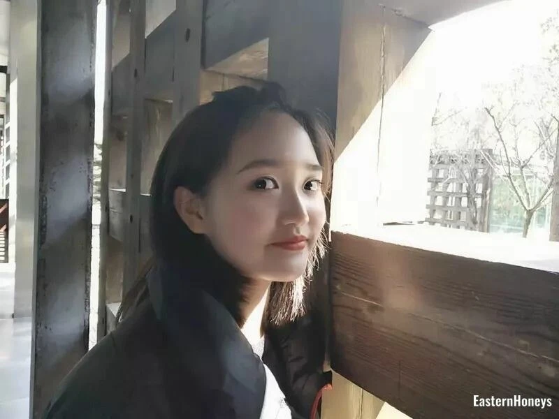 Claire Profile image 4