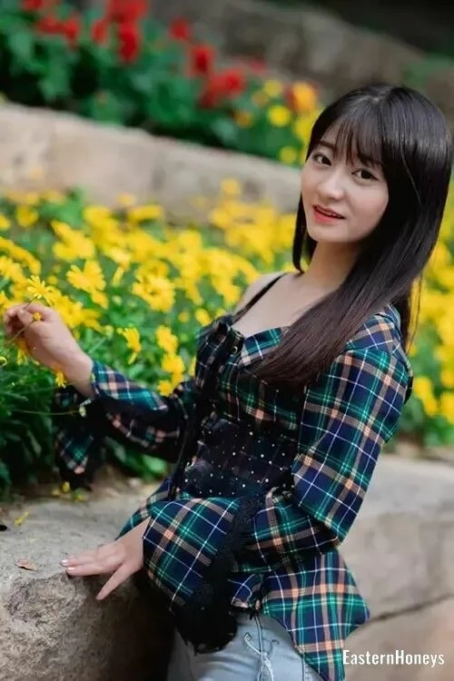 Meiyin Profile image 1