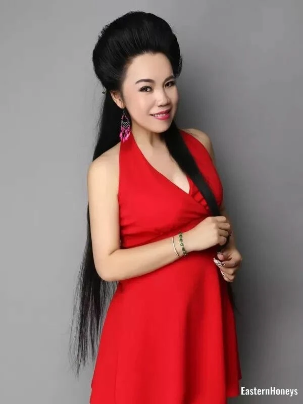 Yilei Profile image 4