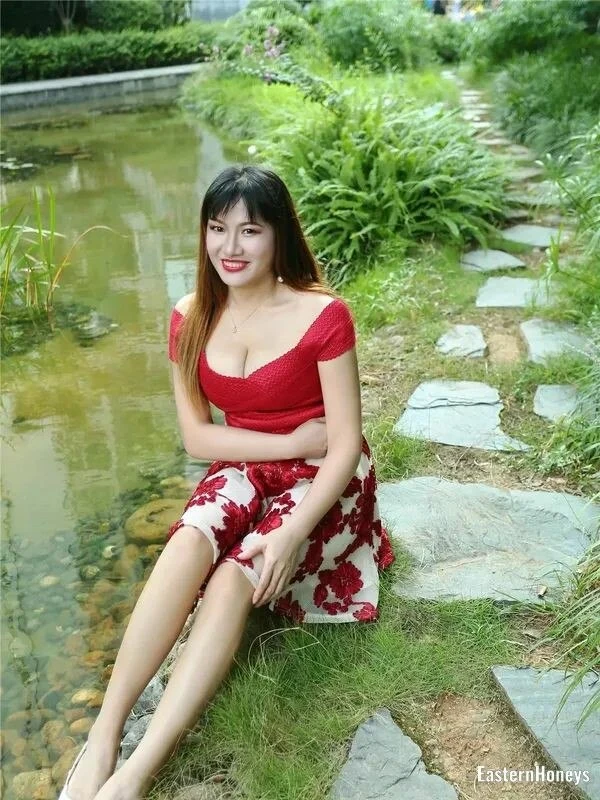 Amanda Profile image 2
