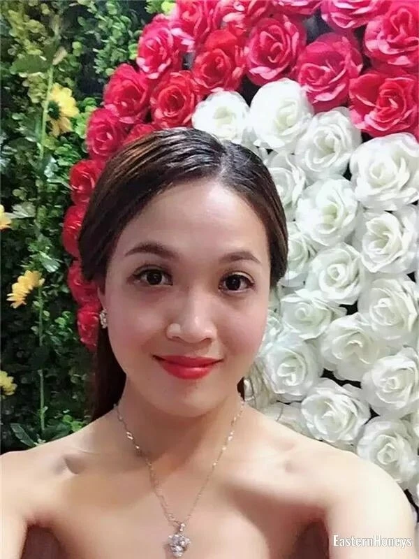 Thi Bich Van Profile image 4