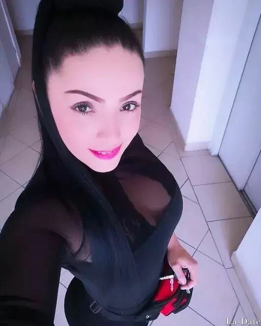 Valentina Profile image 5
