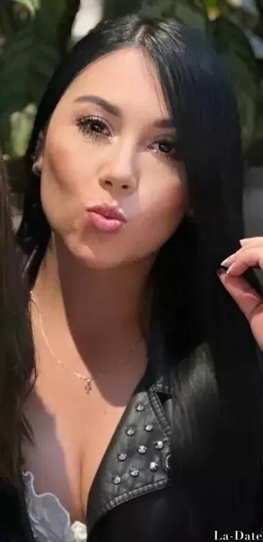 Yessenia, 34